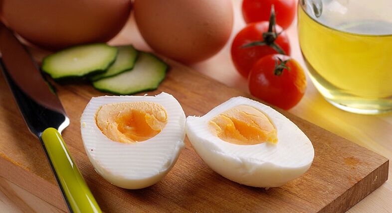 kuhana jajca in zelenjava za hujšanje